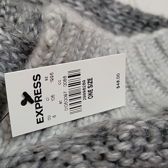 Express Scarf - Picture 7 of 7